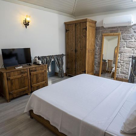 Villa Pietra Butik Otel Ayvalı Esterno foto